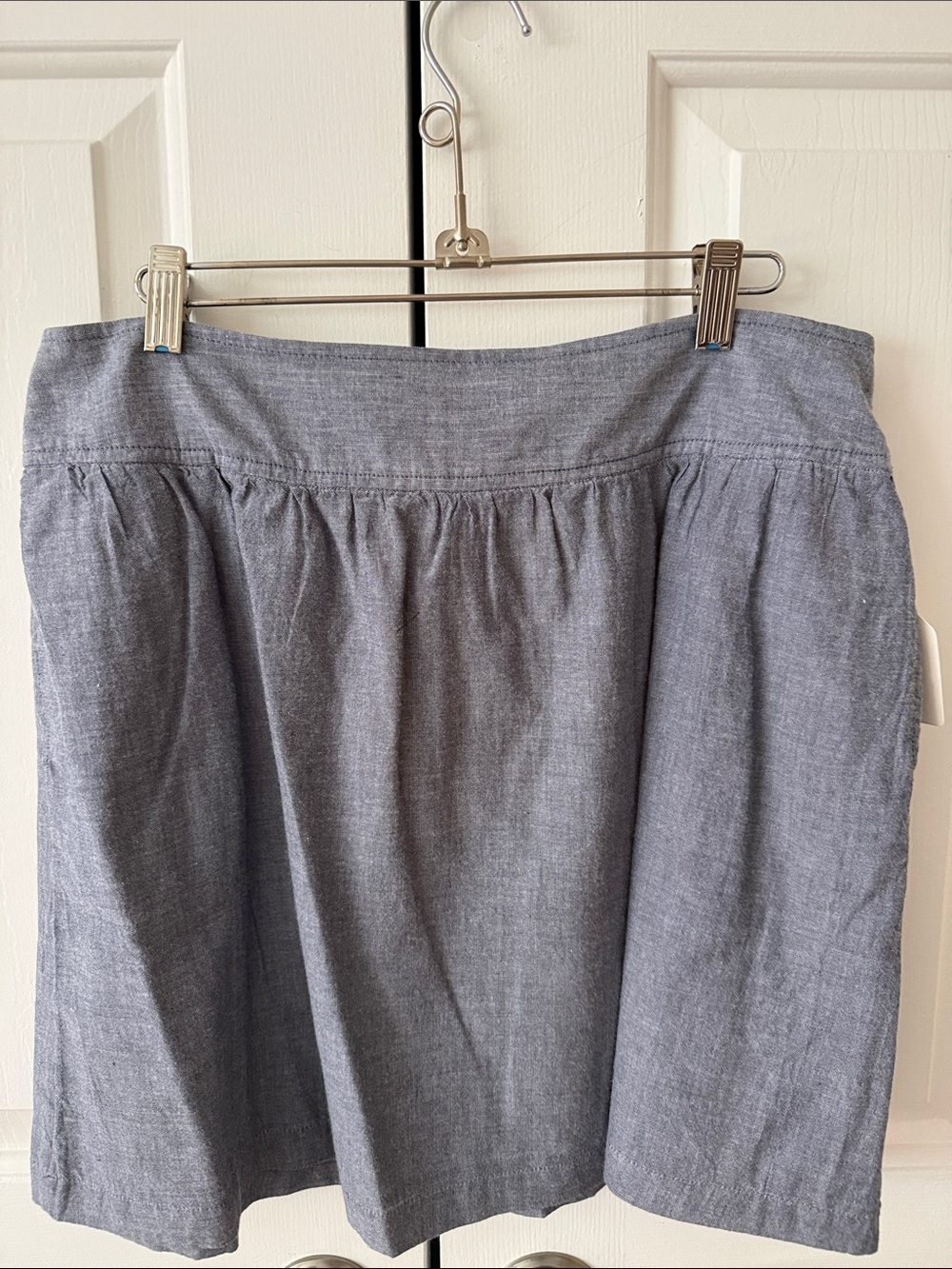 Caslon Gray Chambray Gathered A-Line Skirt size M